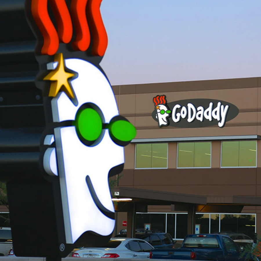 godaddy (2)