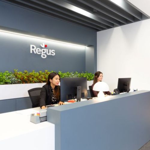 Regus (2)