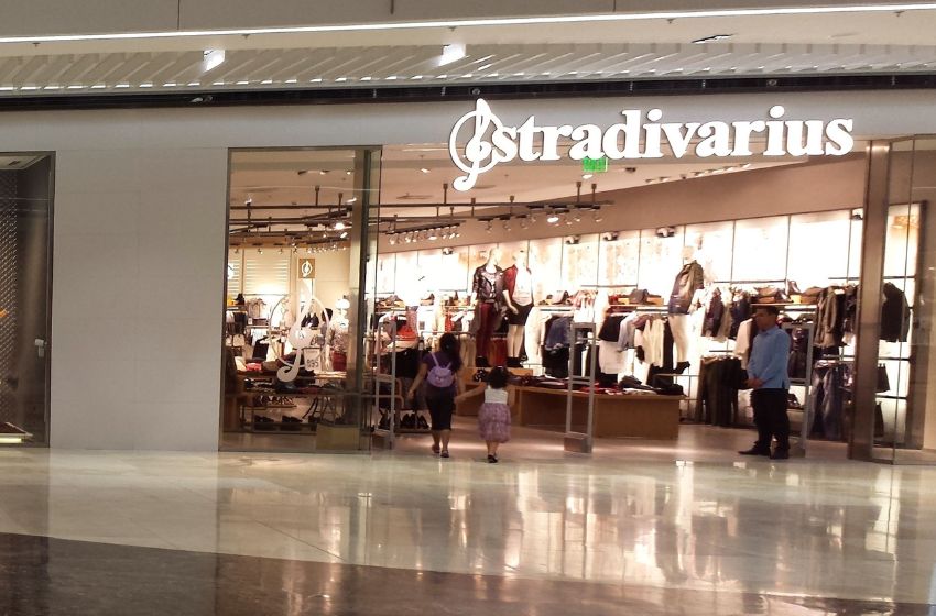 Stradivarius : The Ultimate Women’s Clothing Fast Fashion Retailer