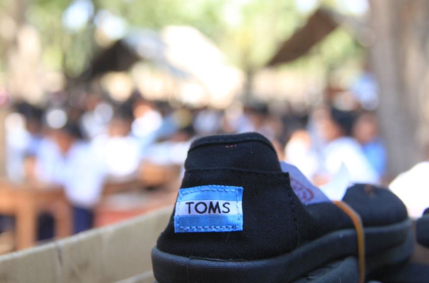 TOMS’ Stylish Shoes : Perfect for Any Occasion or Outfit