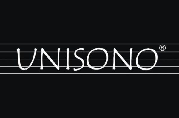 Unisono: Redefining Fashion for the Modern Woman
