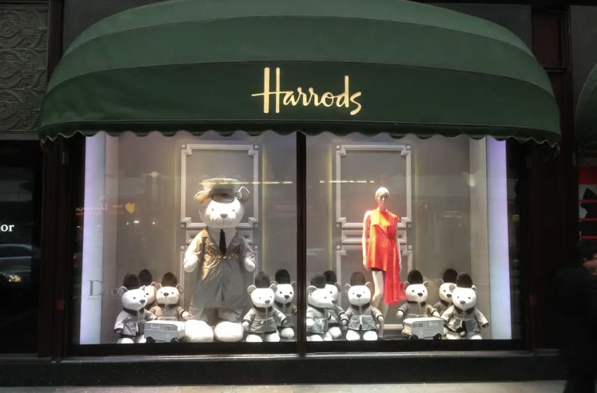 Harrods | A Shopper’s Paradise for Discerning Fashionistas and Connoisseurs alike