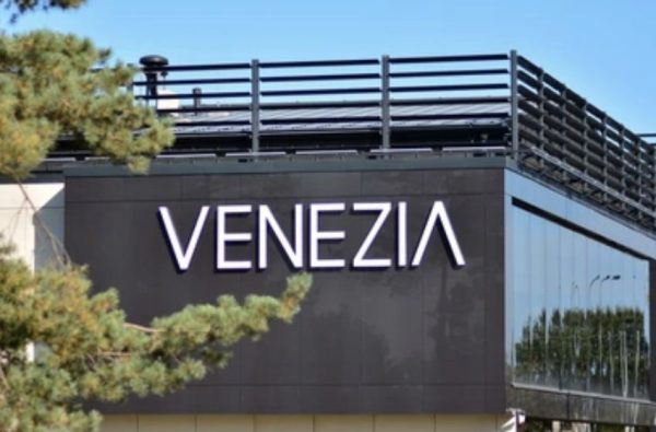 Find Your Sole Mate at Venezia Online Store | The Ultimate Destination for Stylish Footwear