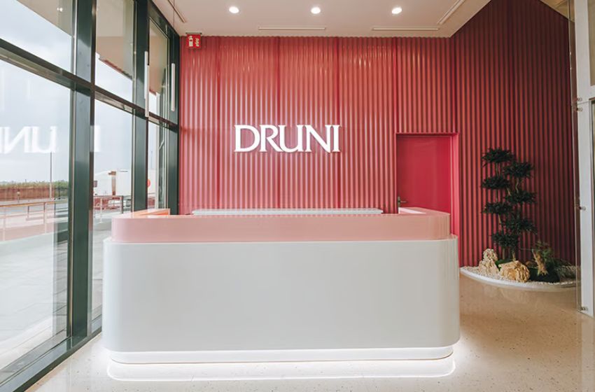 From Quality Products to Personalized Service | Exploring the Core Values of DRUNI as a Beauty Retailer