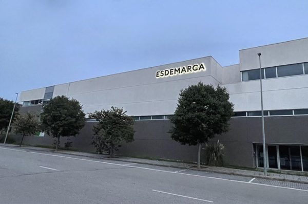 Esdemarca | Redefining Premium Shopping Experiences Online