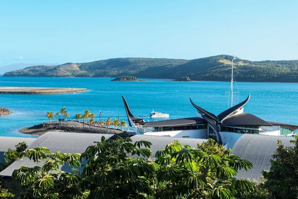 Discover Top Travel Destinations and Deals with Wotif