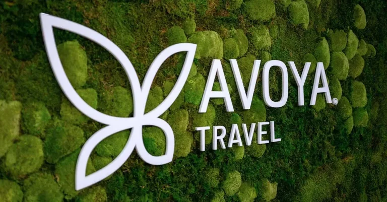 Ayova Travel